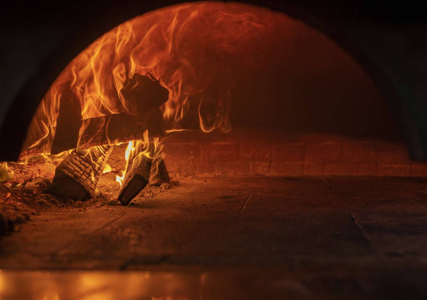 spazzacamino-capra-marco-cantù-pulizia-forno-legna-2